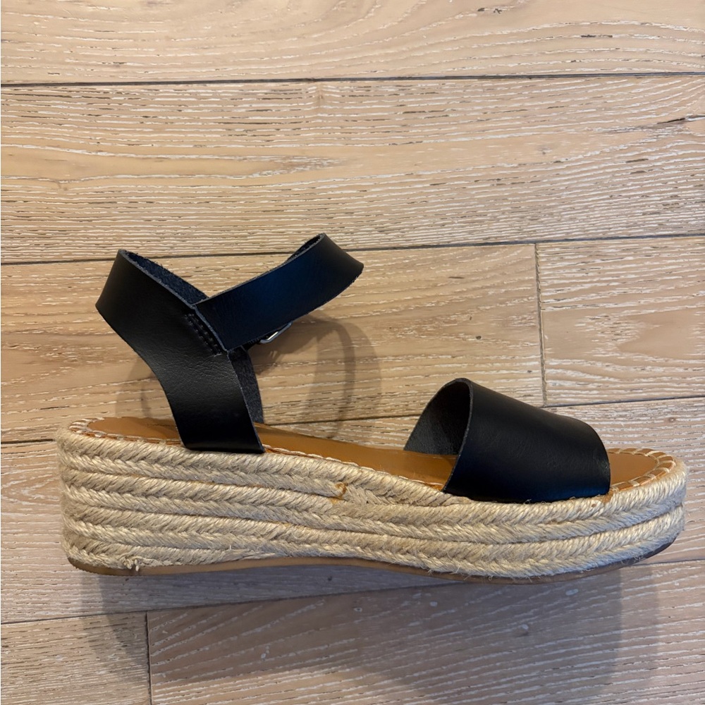 Universal Thread Black Espadrille Wedges